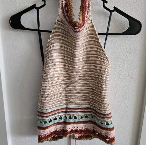 Forever 21 - Medium Crop Top - Picture 2 of 6